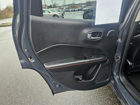 Used 2018 Jeep Compass Trailhawk w/ Leather Interior Group image 22