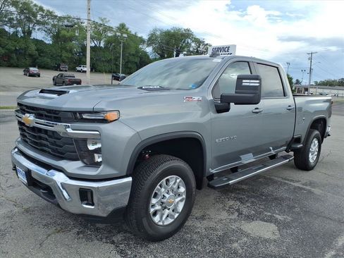 New 2026 Chevrolet Silverado 2500 LT w/ Convenience Package AWD/4WD image 7