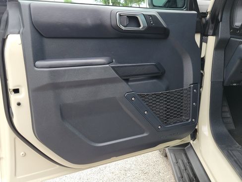 Certified 2025 Ford Bronco Outer Banks AWD/4WD image 17