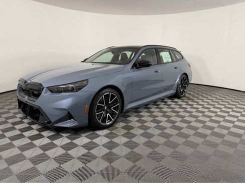 New 2026 BMW M5 Touring image 7