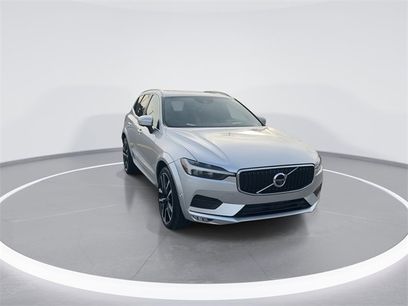 Used 2021 Volvo XC60 T5 Momentum w/ Advanced Package