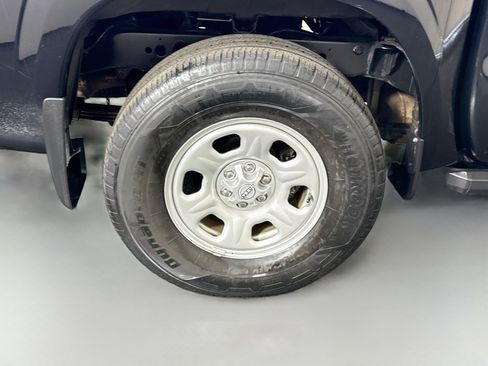 Used 2022 Nissan Frontier S w/ Technology Package AWD/4WD image 33