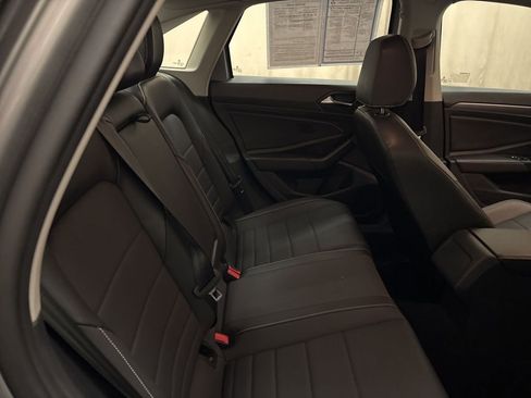 Used 2024 Volkswagen Jetta SE image 21