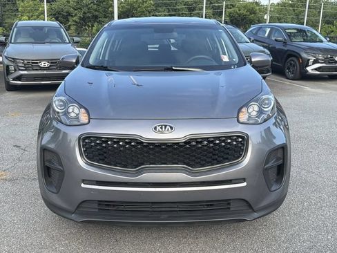 Used 2017 Kia Sportage LX FWD image 2