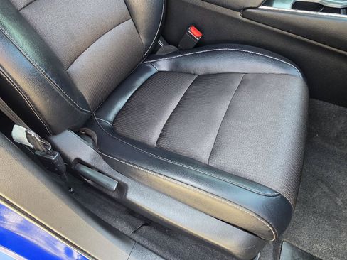 Used 2018 Honda Accord Sport image 24