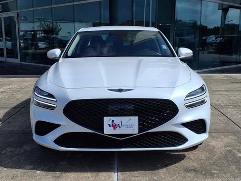 Used 2025 Genesis G70 2.5T AWD/4WD image 2
