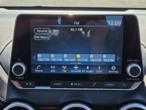 Used 2021 Nissan Sentra SV image 22