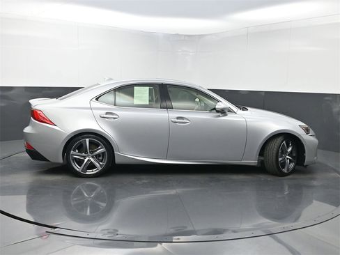 Used 2017 Lexus IS 200t w/ Premium Package image 40