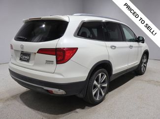 Used 2017 Honda Pilot Touring video 2