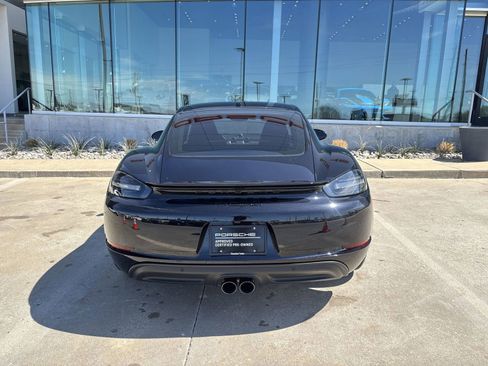 Certified 2025 Porsche 718 Cayman image 6