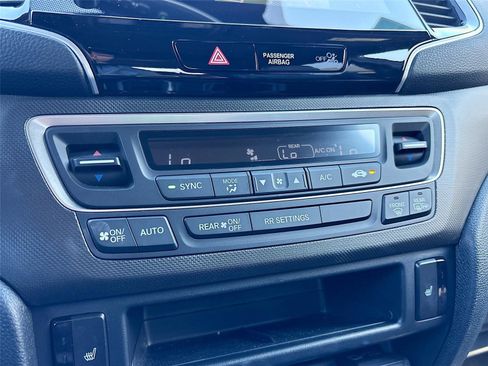 Certified 2023 Honda Passport TrailSport image 19