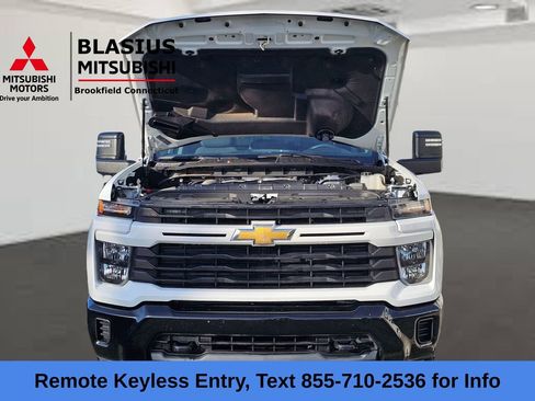 Used 2024 Chevrolet Silverado 2500 Custom w/ Custom Value Package image 27
