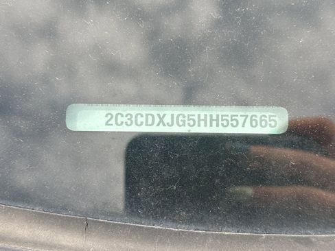 Used 2017 Dodge Charger SXT w/ AWD Plus Group image 2