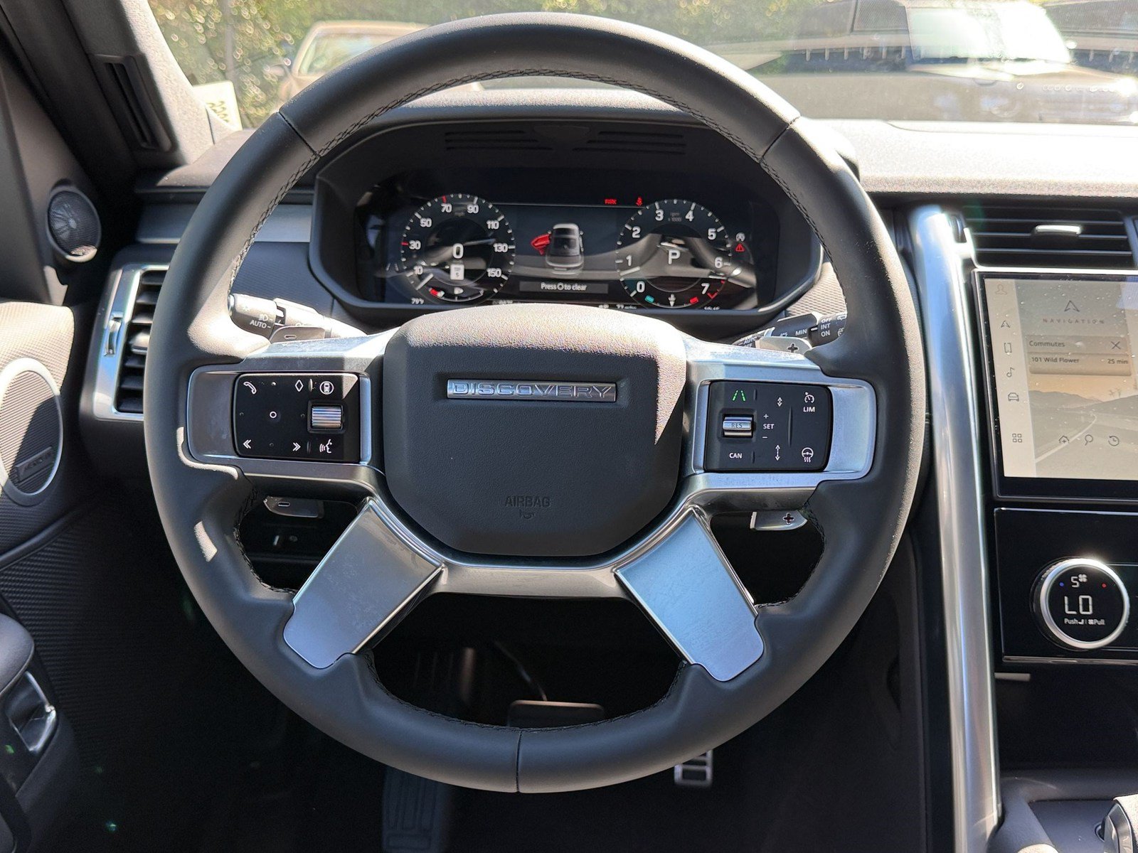 New 2026 Land Rover Discovery Limited Edition AWD/4WD image 11