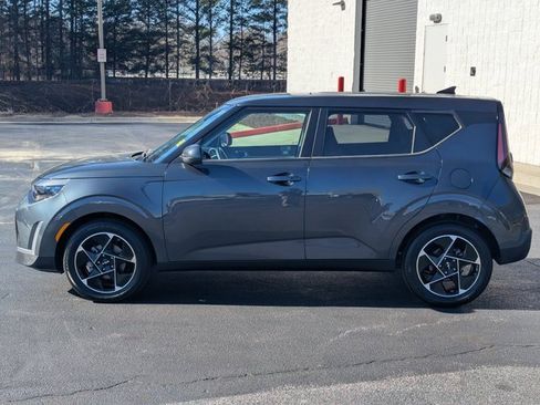 Used 2025 Kia Soul EX image 4