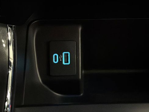 Used 2023 Ford F150 XLT w/ Equipment Group 302A High image 7