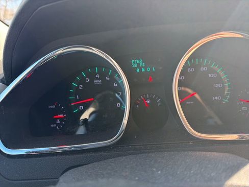 Used 2012 Chevrolet Traverse LT image 13