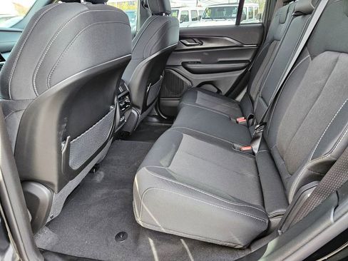 New 2025 Jeep Grand Cherokee Laredo X w/ Luxury Tech Group I image 15