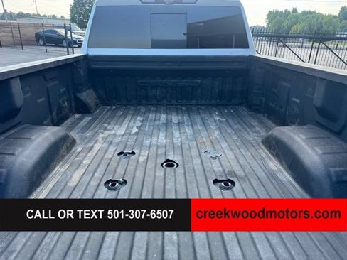Used 2023 GMC Sierra 3500 Denali w/ Denali Ultimate Package AWD/4WD image 17
