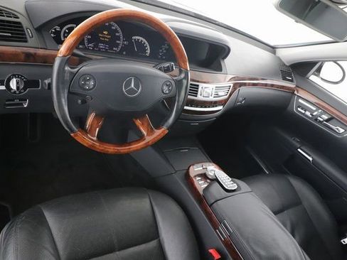 Used 2008 Mercedes-Benz S 550 image 17