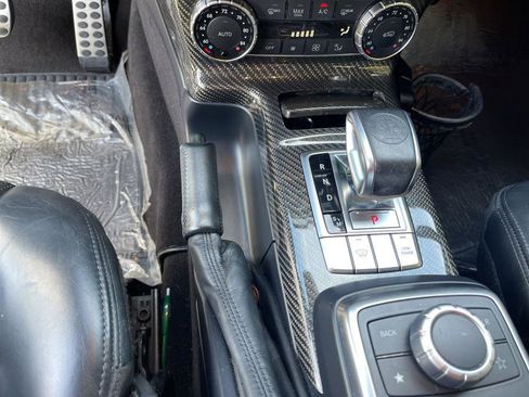 Used 2014 Mercedes-Benz G 63 AMG 4MATIC image 37