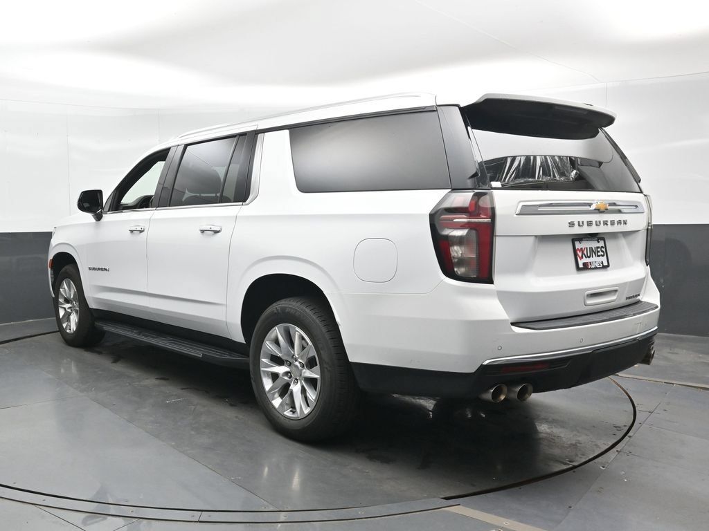Used 2023 Chevrolet Suburban Premier AWD/4WD image 11