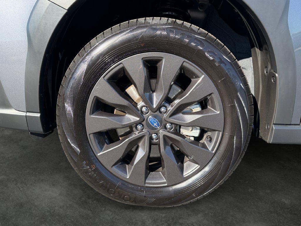 Used 2025 Subaru Outback Onyx Edition AWD/4WD image 5