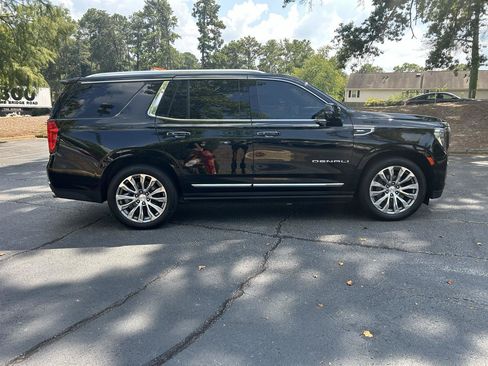 Used 2022 GMC Yukon Denali w/ Denali Premium Package AWD/4WD image 6