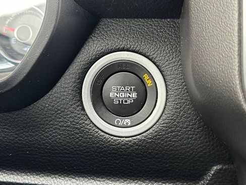 Used 2019 RAM 1500 Big Horn image 32