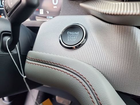 New 2026 Ford Explorer Active w/ Active Comfort Package image 17