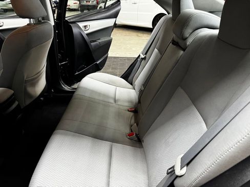 Used 2016 Toyota Corolla LE FWD image 42