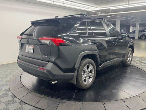 Certified 2025 Toyota RAV4 XLE AWD/4WD image 5