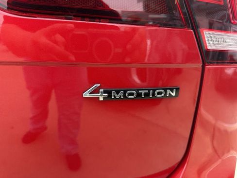 Used 2024 Volkswagen Tiguan SEL R-Line AWD/4WD image 21