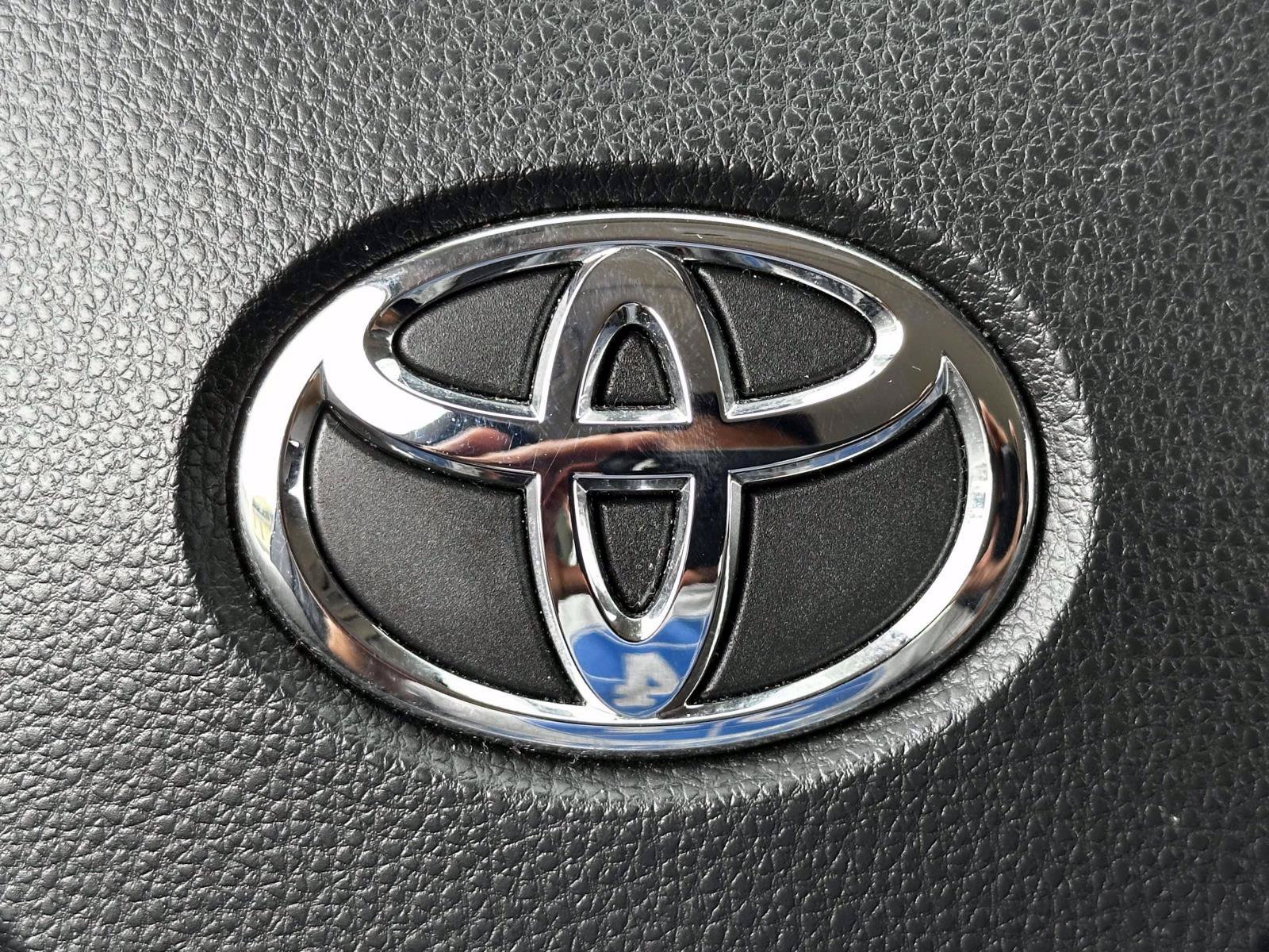 Certified 2022 Toyota Corolla LE FWD image 23