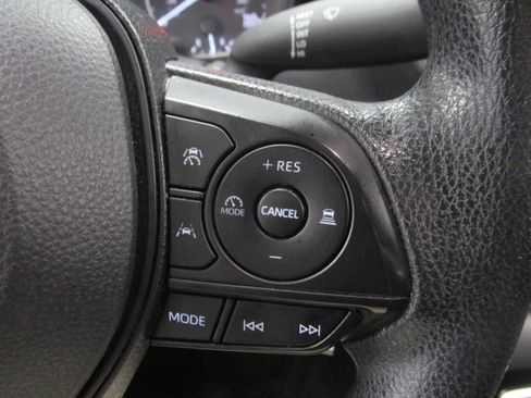 Used 2023 Toyota Corolla LE FWD image 28