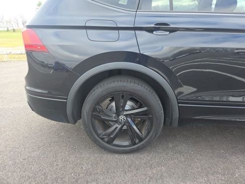 Used 2023 Volkswagen Tiguan SE R-Line image 7