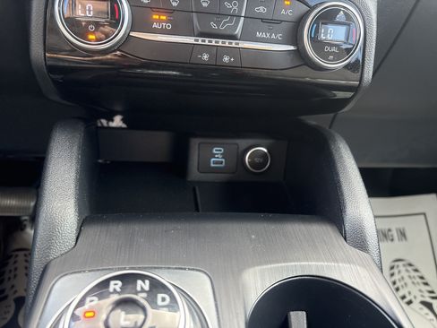Used 2021 Ford Escape SE w/ Convenience Package AWD/4WD image 28