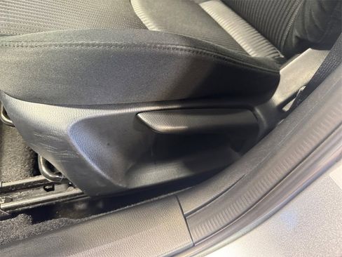 Used 2014 MAZDA MAZDA3 i Touring image 13