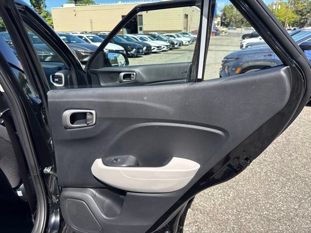 Used 2026 Hyundai Venue SEL FWD image 30