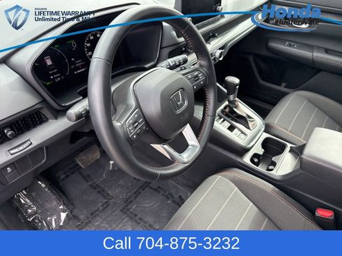 Used 2025 Honda CR-V Sport image 23