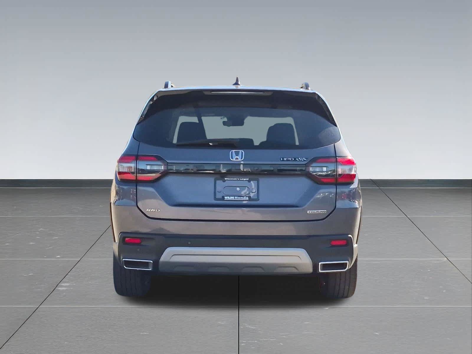 Certified 2024 Honda Pilot Touring image 5