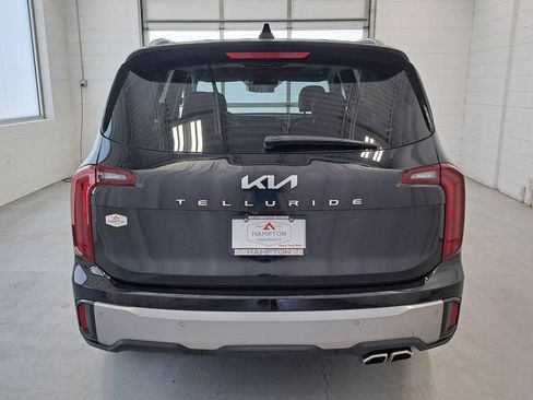 Used 2025 Kia Telluride S FWD image 6