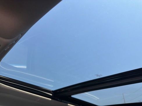 Used 2021 Ford F250 Lariat image 17