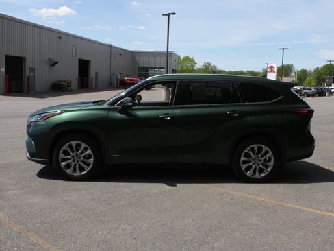 Used 2023 Toyota Highlander Limited AWD/4WD image 5
