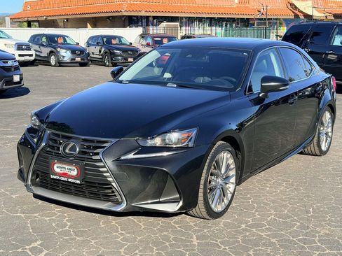 Used 2018 Lexus IS 300 image 3
