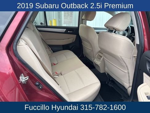 Used 2019 Subaru Outback 2.5i Premium image 31