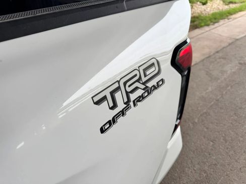 Used 2024 Toyota Tacoma TRD Off-Road AWD/4WD image 21