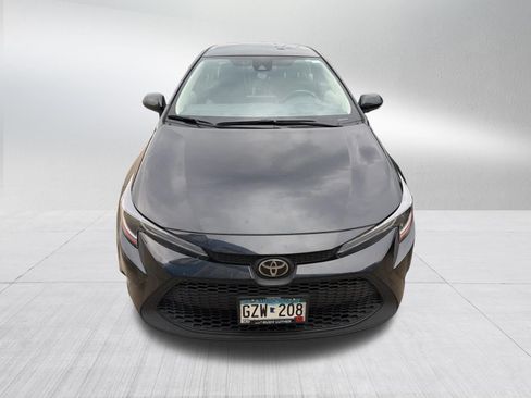 Used 2022 Toyota Corolla LE FWD image 2