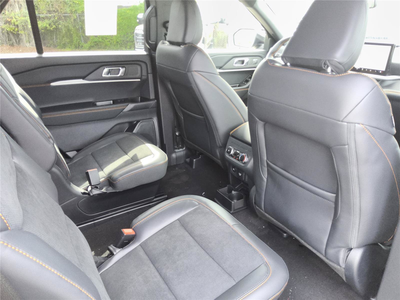 New 2027 Ford Explorer Tremor w/ Tremor Convenience Package AWD/4WD image 28