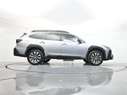 Used 2024 Subaru Outback Limited AWD/4WD image 34